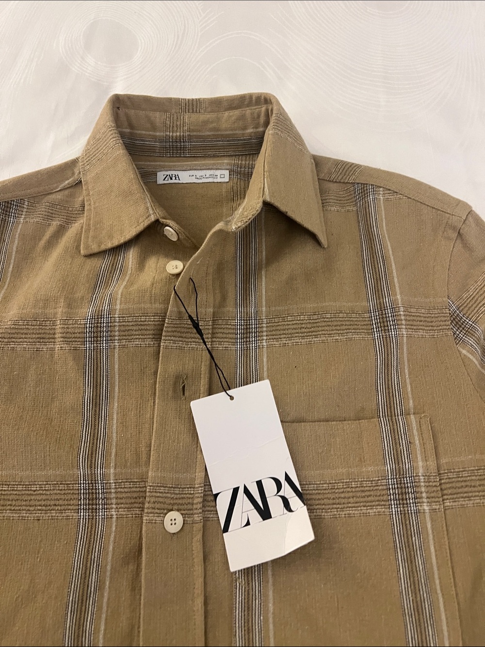 Zara Men's Tan Plaid Long-Sleeve Button-Down Shirt with Gray Stripe - Picture 4 of 7